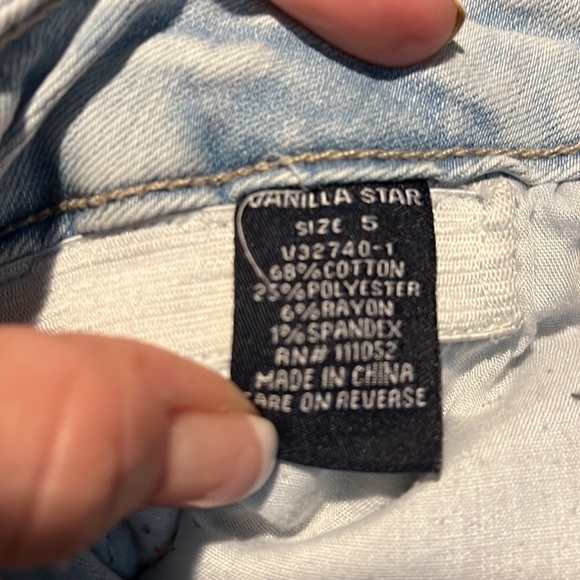 💛10 for $10 or💰BOGO FREE Vanilla Star Mom Jean Shorts - Picture 7 of 8